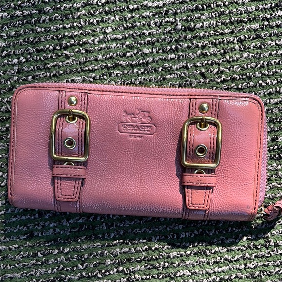 Pink Coach Wallet - Picture 1 of 9